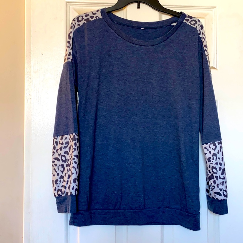 Leopard top